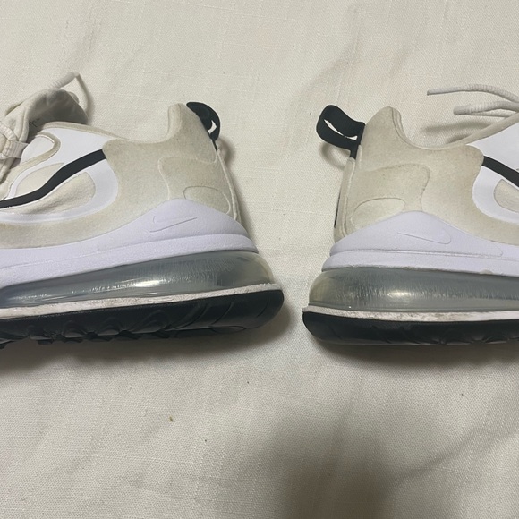 Nike Air Max 270 React - Picture 4 of 7